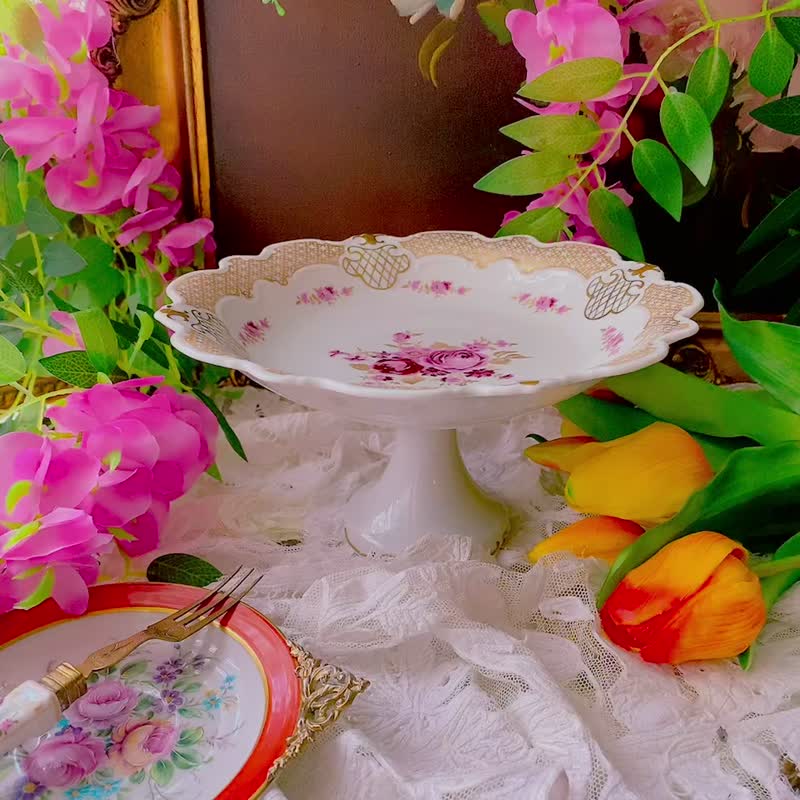 German-made hand-painted rose 24K gold bone china antique cake cup, fruit cup, tall cup, complete inventory - จานและถาด - เครื่องลายคราม หลากหลายสี