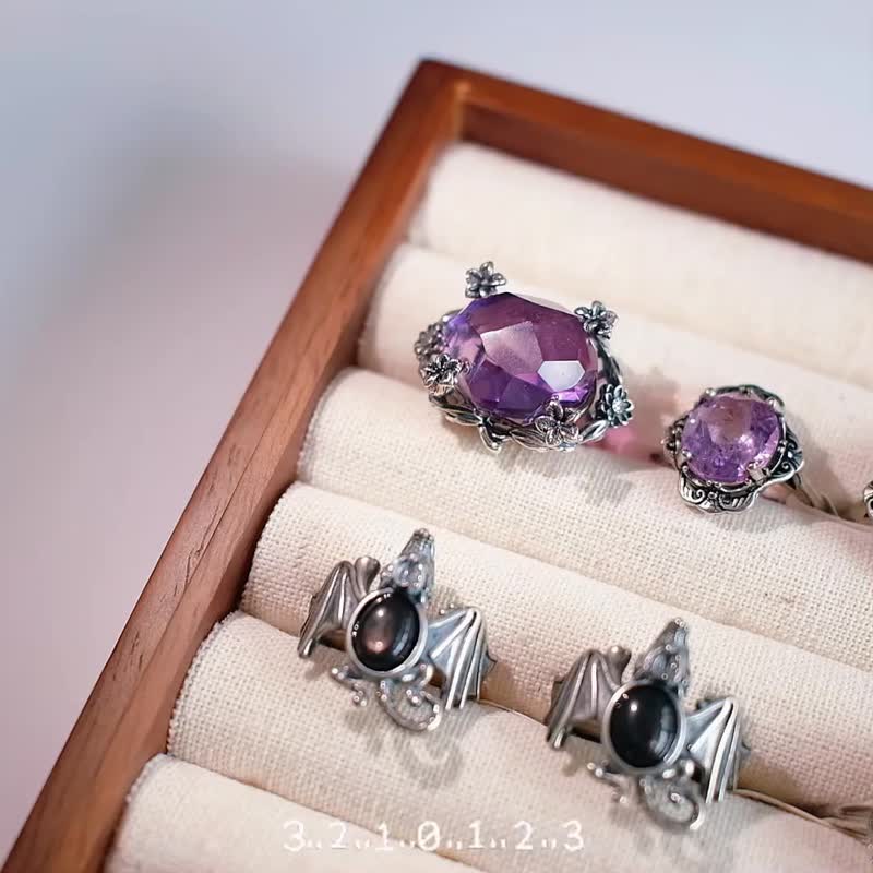 Amelia Jewelry丨戒指合輯丨水晶戒指丨淡水珍珠戒指丨鑲嵌丨繞線 - 戒指 - 水晶 紫色