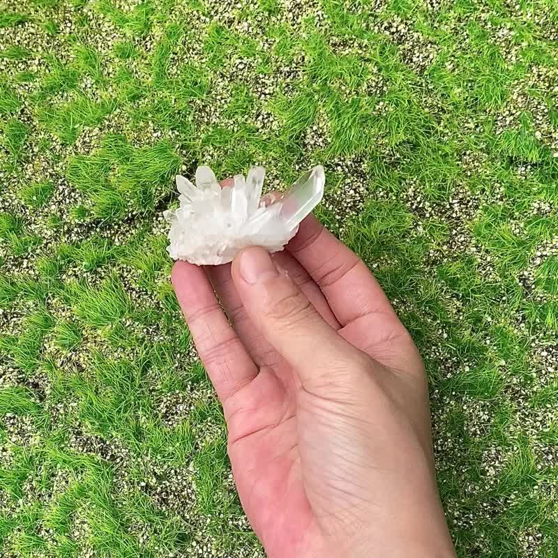 天然冰透體小白水晶簇 白水晶 家居 辦公室 療癒 消磁 能量 擺件 - 擺飾/家飾品 - 水晶 白色