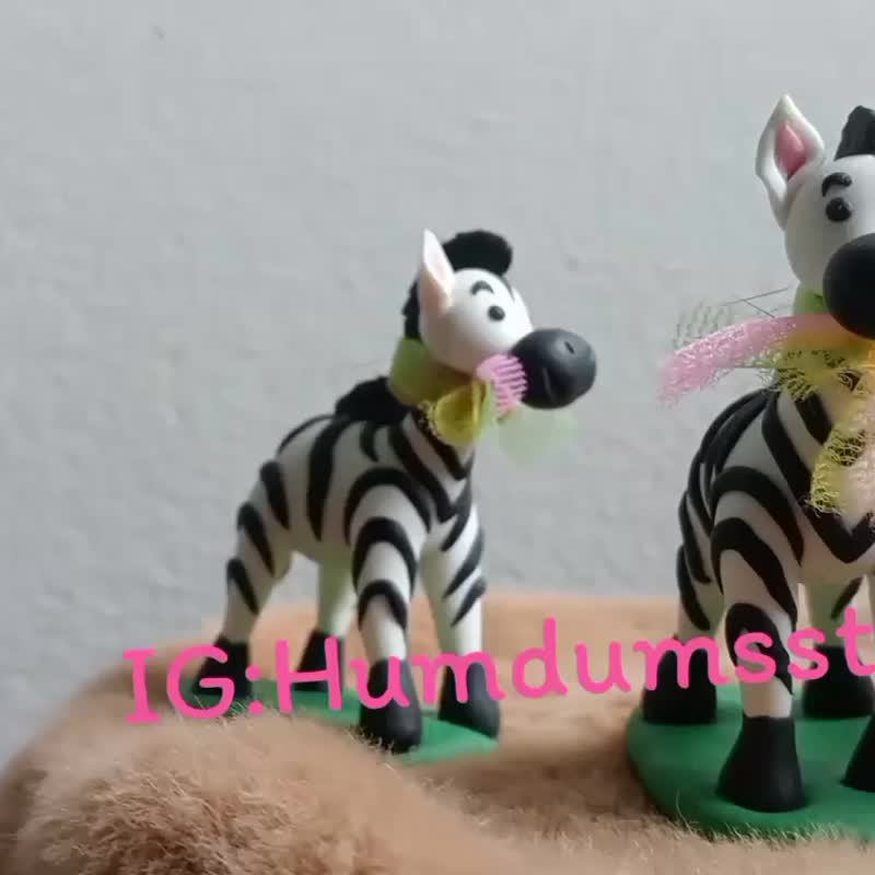 斑馬繫綵帶 陶偶 供奉神壇 - 公仔/玩偶 - 其他人造纖維 多色