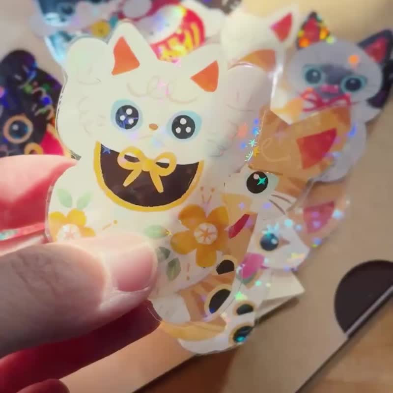 【Pre-order ships sequentially from 1/6】Shimmering Maneki-neko Waterproof Sticker Pack - สติกเกอร์ - กระดาษ หลากหลายสี