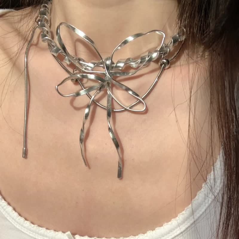 Spot Sweet Cool Punk Silver Millennium Butterfly Necklace Original Handmade - Chokers - Other Materials Silver