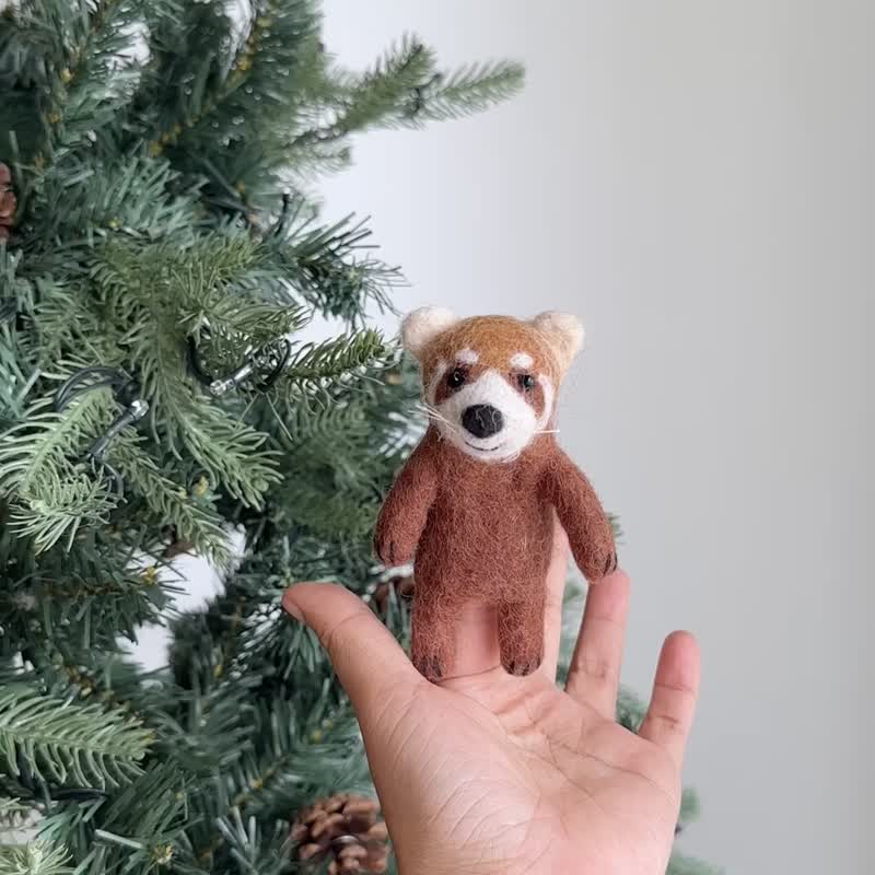 Wool Felt Finger Puppet - Red Panda Red Raccoon Raccoon - Kids' Toys - Wool Brown