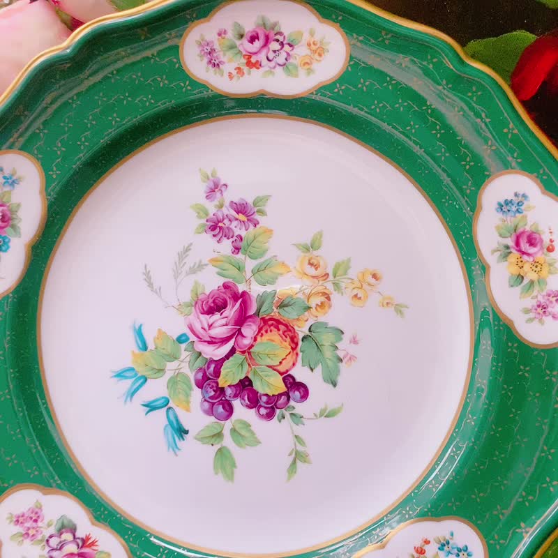 Spode Copeland, a century-old famous porcelain made in England, hand-painted rose cake plate and dinner plate in stock green - จานและถาด - เครื่องลายคราม สีเขียว