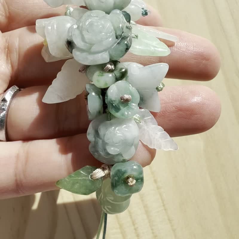 手工翡翠手鍊－深綠花園裡的鳥與鈴蘭 - 手鍊/手環 - 玉石 綠色