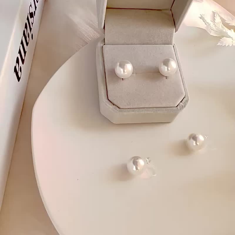 【必備單品】奧地利珍珠耳夾-北極星8mm 禮物 耳環 高級感 耳針 - 耳環/耳夾/耳骨夾 - 其他材質 白色