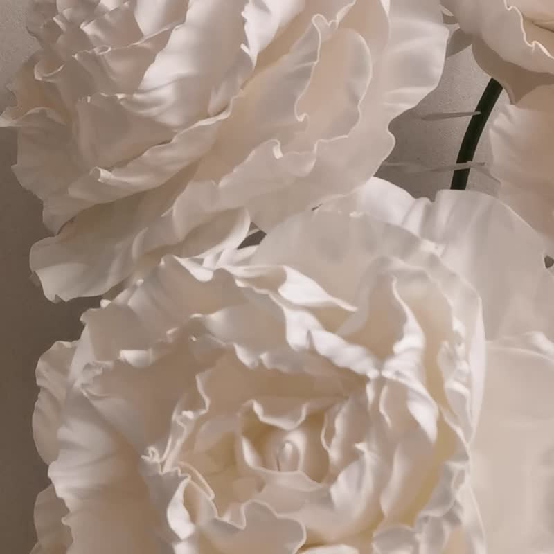 Set of 5 Giant White Roses. Big Interior Flowers. Wedding Floral Decor. Showcase - Other - Other Metals 