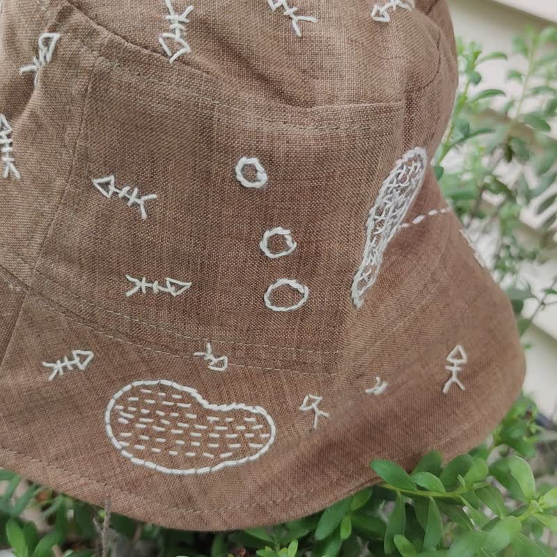 Bucket Hat Brown -  刺繡魚骨漁夫帽 - 帽子 - 棉．麻 咖啡色
