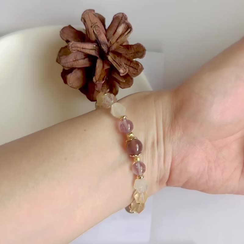 Yellow Gum Flower Smoke Purple Agate Amethyst Natural Crystal Bracelet / Lucky for wealth and luck in career - สร้อยข้อมือ - คริสตัล สีเหลือง