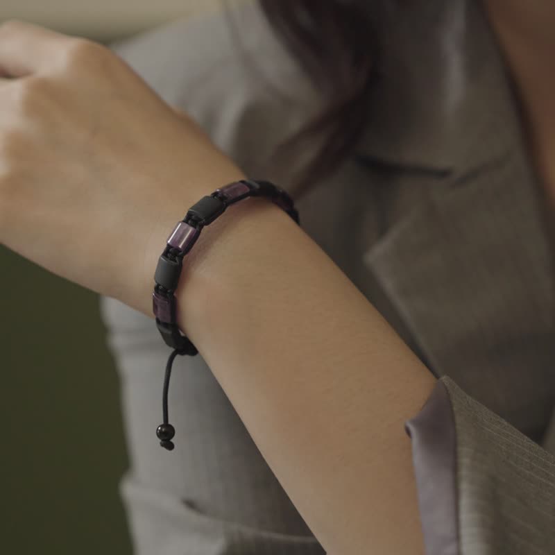 【NOUVELLE】Aurora | Amethyst. black onyx bracelet - สร้อยข้อมือ - คริสตัล 