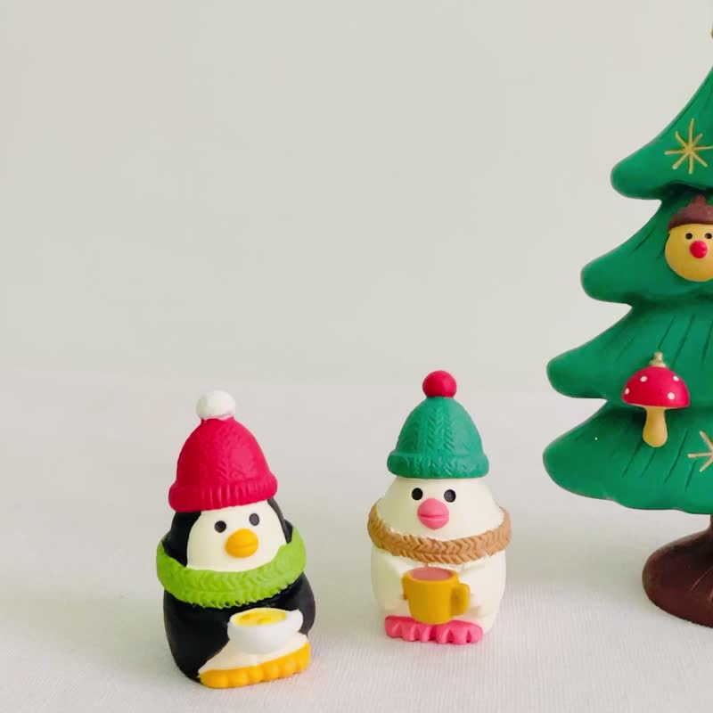 [Out of Print] Merry Christmas 2023 | DECOLE concombre - Stuffed Dolls & Figurines - Resin Multicolor