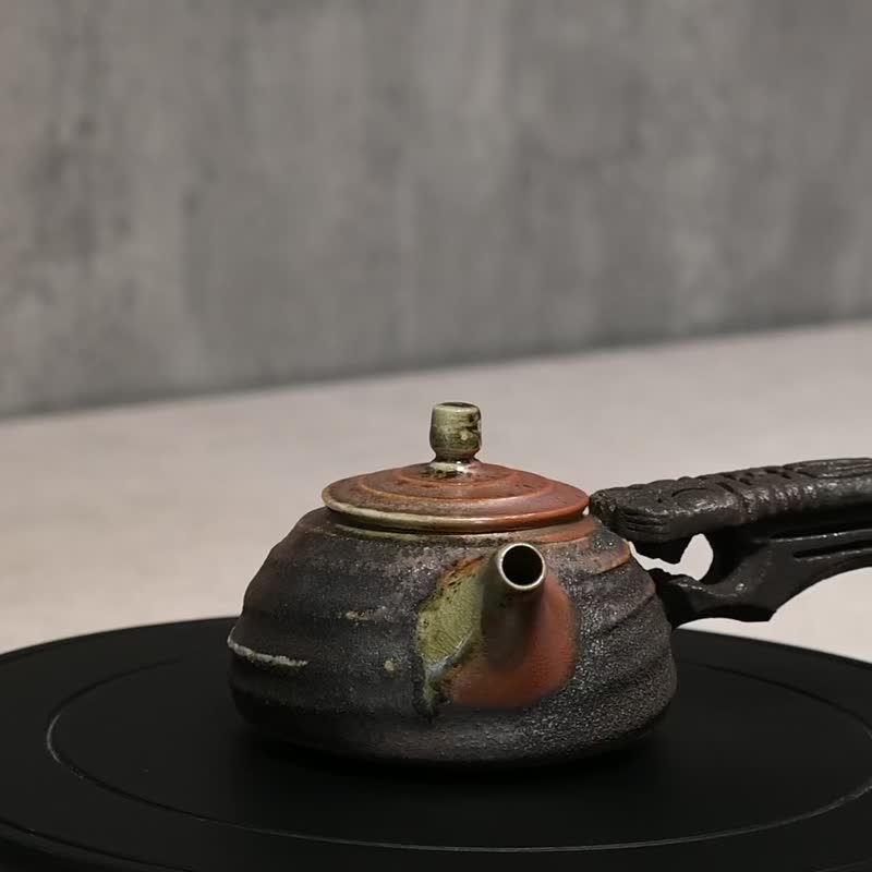 Firewood Totem Side Handle Teapot Teapot Firewood Kettle [Zhenlin Ceramics] - Teapots & Teacups - Pottery 