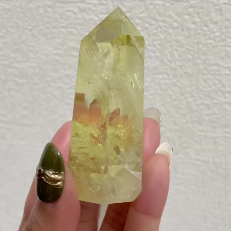 極光碎冰 彩虹光芒【高爆彩透料黃水晶柱】絕美無比/一物一拍 - 擺飾/家飾品 - 水晶 黃色