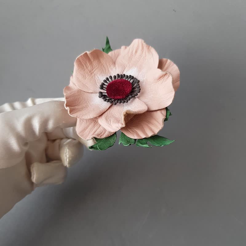 皮革胸針 Leather brooch pink flower for her or for him, Leather jewelry - Brooches - Genuine Leather Pink