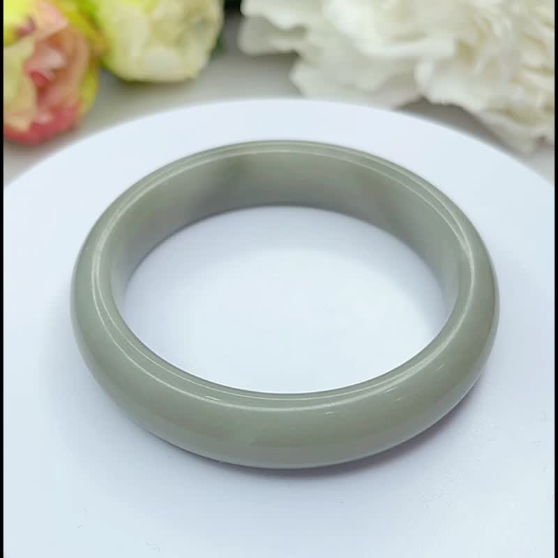 NO.109星輝尋夢煙灰佘太翠 內徑 59MM 圈口 意境美 佘太玉 平安鐲 - 手鍊/手環 - 玉石 灰色