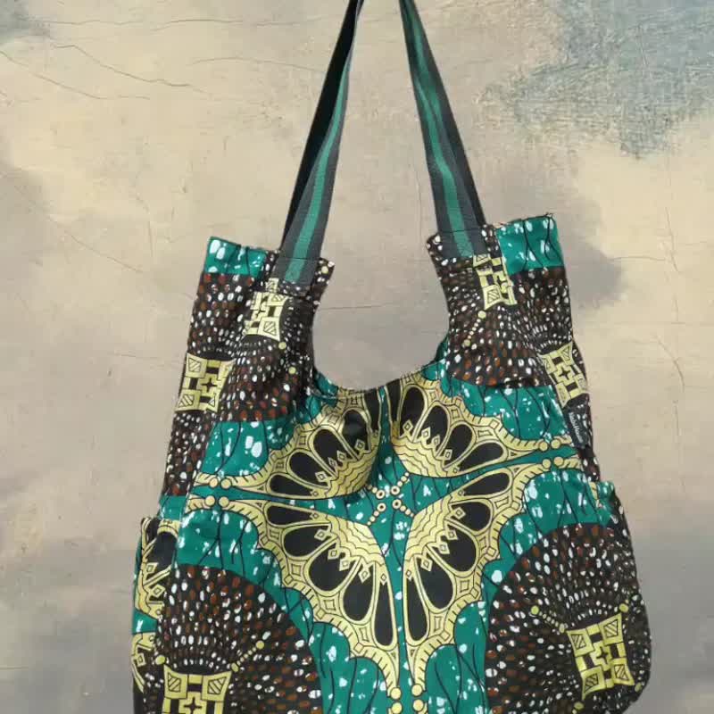 Handmade African fabric shoulder bag - 背囊/背包 - 棉．麻 多色