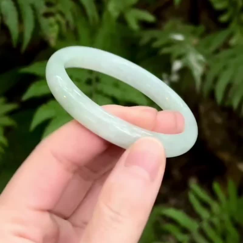 冰種 緬甸翡翠 A玉 玉鐲 • 冰種灑金青碧翡翠福鐲 - 手鍊/手環 - 石頭 綠色