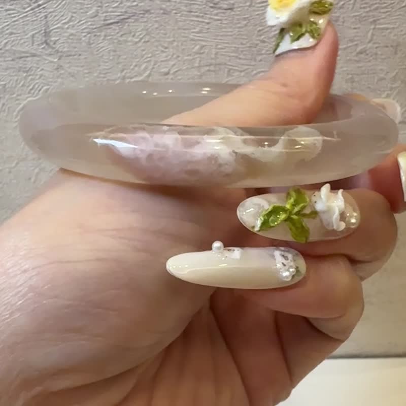 櫻花瑪瑙手鐲 瑪瑙手鐲冰透小清新粉炸花單花獨秀套鐲圓條56-57 - 手鍊/手環 - 玉石 