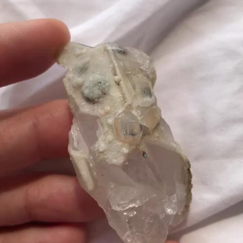 內蒙古 閃星 白水晶柱 白晶 水晶原礦 天然原石  水晶 quartz - 擺飾/家飾品 - 水晶 白色