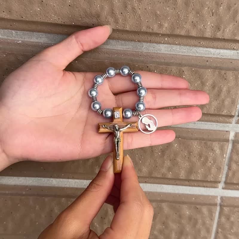 Pocket Rosary,Car Decoration,8mm Swarovski Light Blue Pearl,Olive Wood Cross - พวงกุญแจ - วัสดุอื่นๆ หลากหลายสี