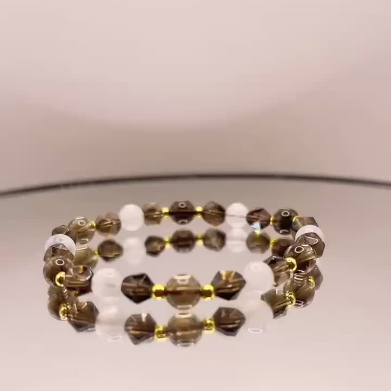 Handmade by Anita~*Translucent tea crystal round beads & diamond-cut citrine smoky quartz & moonstone round bead bracelet - Bracelets - Crystal 