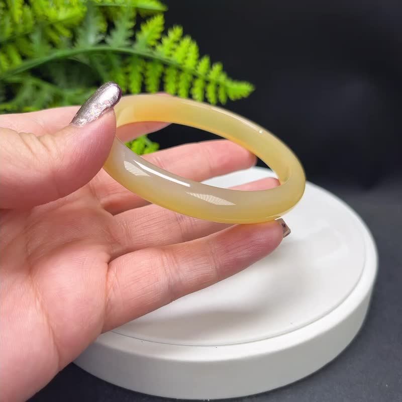 精品 金色瑪瑙手镯 63MM 冰潤起光玉髓手環 金條子 祥瑞財富貴氣 - 手鍊/手環 - 半寶石 金色