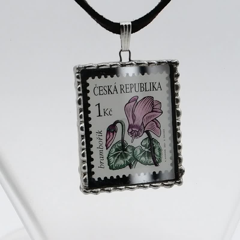 Stained glass pendant with a floral stamp - Necklaces - Glass 