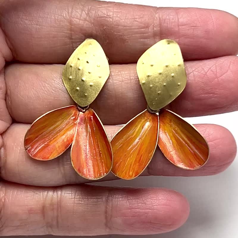 【Misty Dots 】MDBE01 繪畫植物耳環/ 黃銅/ 手工禮物/ 客製化 - 耳環/耳夾 - 銅/黃銅 紅色