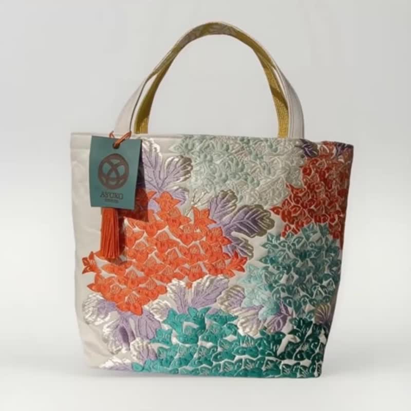 One-of-a-Kind Silk Kimono Obi Tote, Handmade Upcycled Japanese Bag, Wearable Art - トートバッグ・ハンドバッグ - シルク・絹 多色