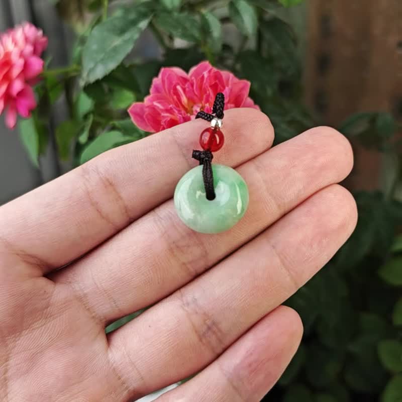 Natural Burmese Jadeite Peace Buckle Pendant Necklace Product A - สร้อยคอ - เครื่องเพชรพลอย สีเขียว