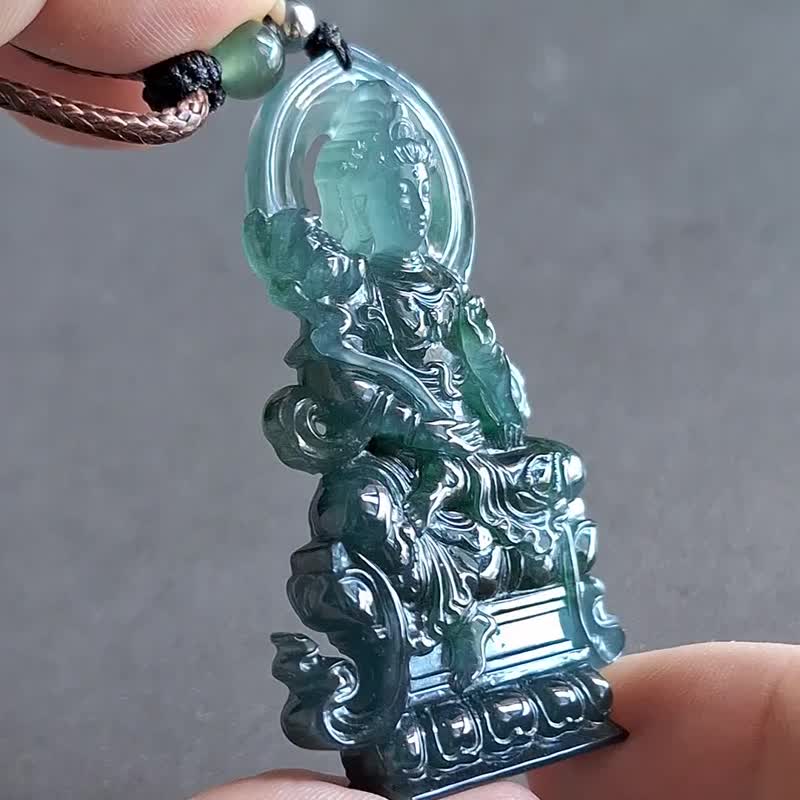 アイスジェダイト ターラー菩薩ペンダント | 天然グアテマラ産翡翠 | 玉ペンダント - ネックレス - 翡翠 ブルー