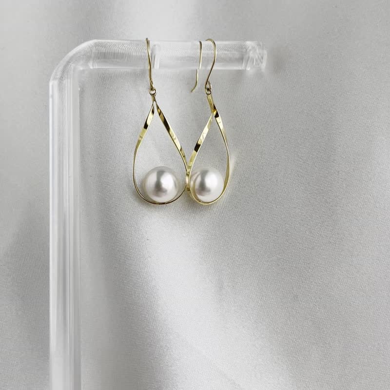 Akoya pearl earrings 7.5-8mm K18 gold Made in Japan akoya pearl 18 gold earrings akoya pearl earrings - Earrings & Clip-ons - Pearl White