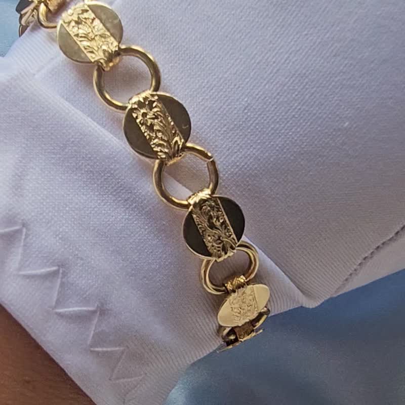 Sarah cov store bracelet value