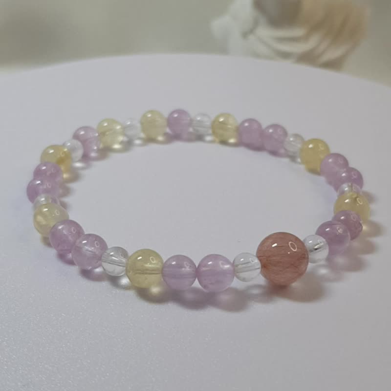 [Small high-quality products] Kunzite Red Rabbit Hair Islamic Card Moonstone Prehnite Stone Bracelet - สร้อยข้อมือ - เครื่องเพชรพลอย สึชมพู