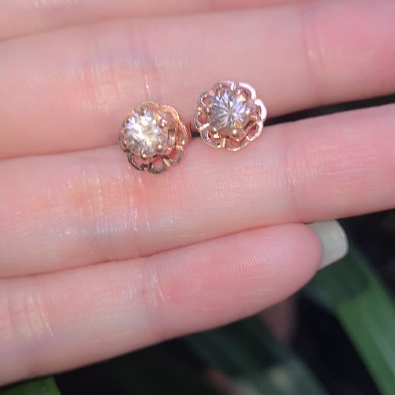 Natural untreated champagne color zircon rose-gold plated silver earrings - Earrings & Clip-ons - Gemstone Transparent