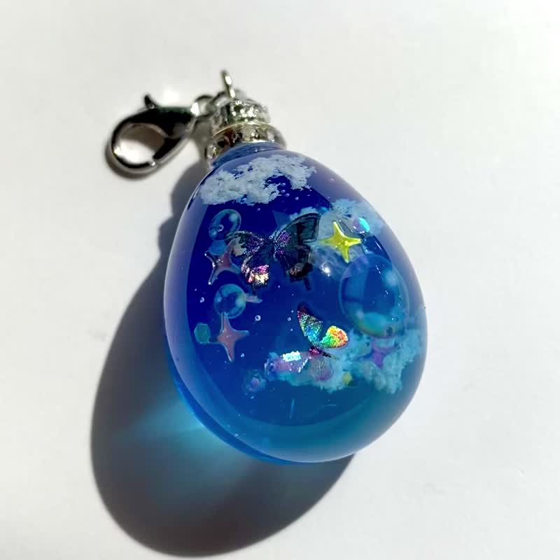 Cloud resin, the coming of spring, sparkle, clear blue sky, sky egg 3, recommend - Necklaces - Resin Multicolor