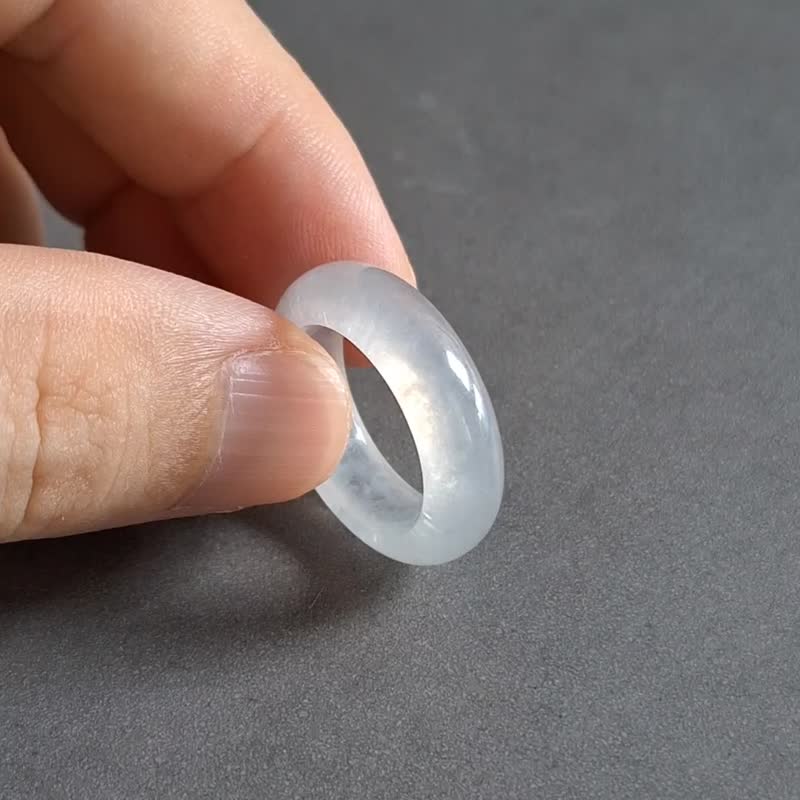 Natural Burmese jadeite ring looks extremely transparent and a bright light - General Rings - Jade White