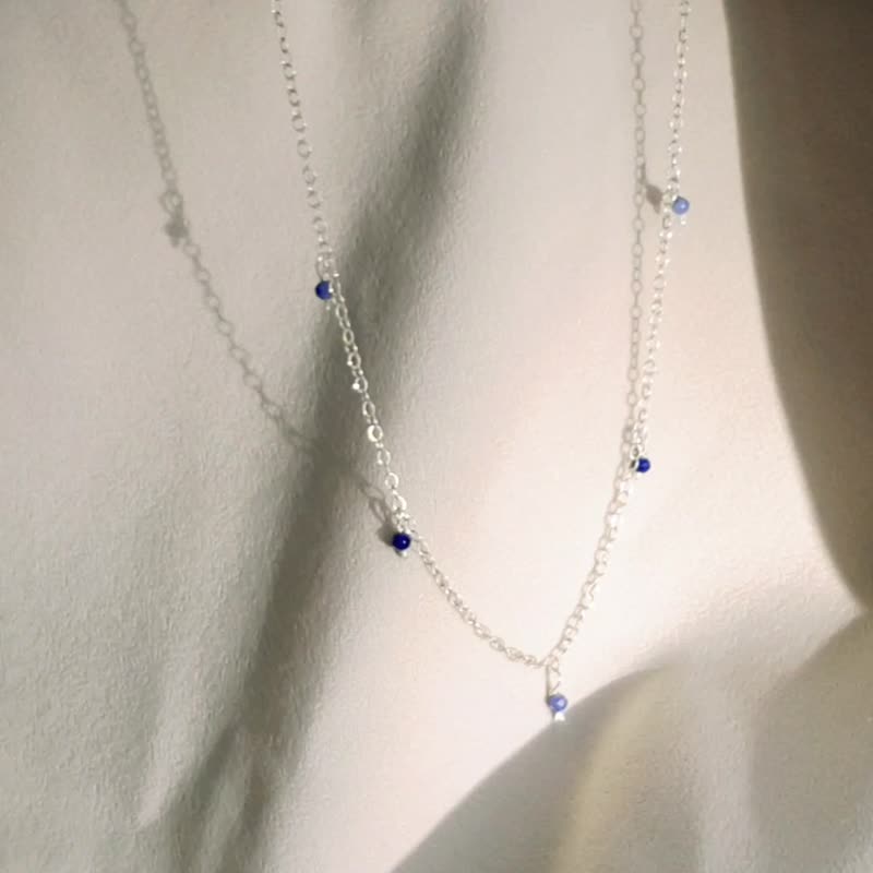 SV925/ 14KGF Tiny Fruitful Sapphire Necklace, September Birthstone - สร้อยคอ - เครื่องประดับพลอย สีน้ำเงิน