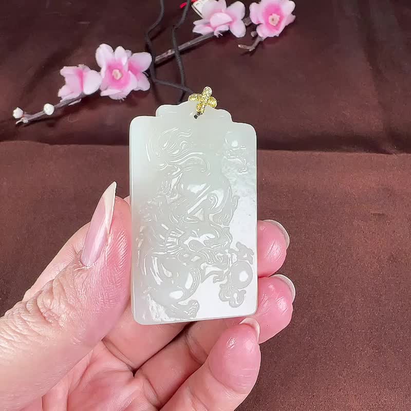天然新疆和田玉貔貅有求必應吊墜玉質細膩溫潤色澤柔和匠心工藝 - 吊飾/掛飾 - 玉石 