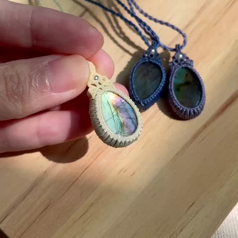 Wax Thread Woven Rainbow Labradorite Necklace - Necklaces - Crystal Blue