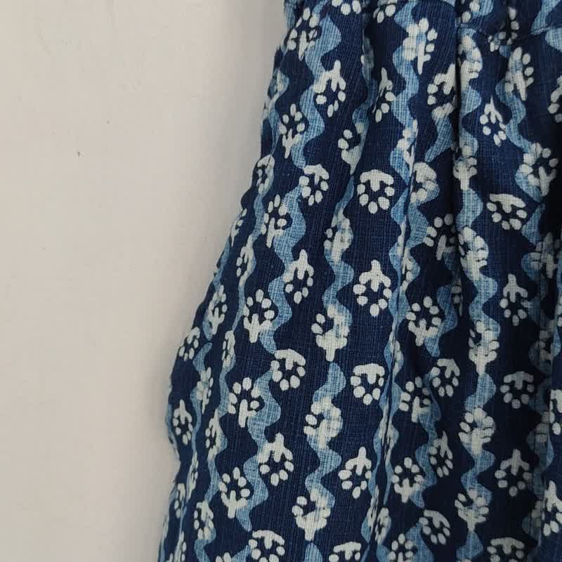 Flower Wave - กางเกงขากว้างลายเชิงชาย - กางเกงขายาว - ผ้าฝ้าย/ผ้าลินิน สีน้ำเงิน
