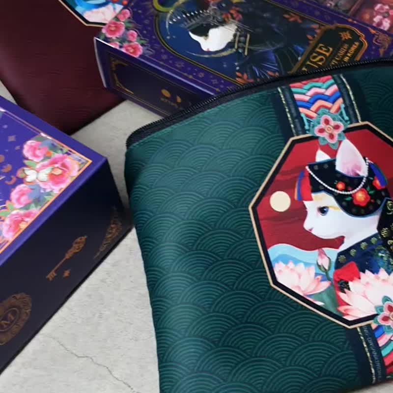 cat korea illustration Pouch - 化妝包/收納袋 - 棉．麻 紅色