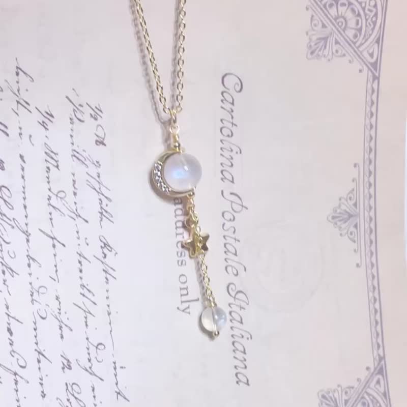 Fate Peach Blossom/Rhinestone Moon with Stars/Moonstone//14K Color Preserving Crystal Necklace - สร้อยคอ - โลหะ 