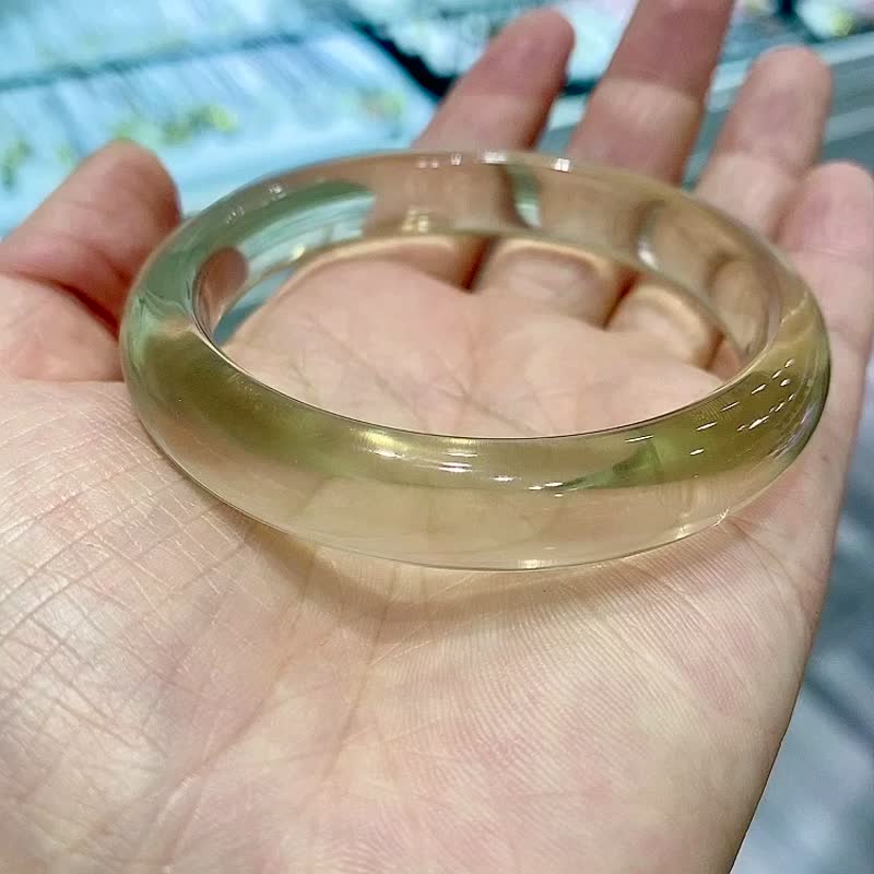 收藏級巴西天然黃水晶圓條手鐲 圈口55.5MM 顏色黃潤晶體通透 - 手鍊/手環 - 玉石 