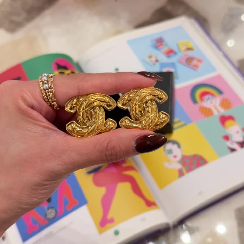 【日本中古】Vintage Chanel 古董香奈兒小鳥耳夾 原裝盒附 - 耳環/耳夾 - 其他金屬 金色