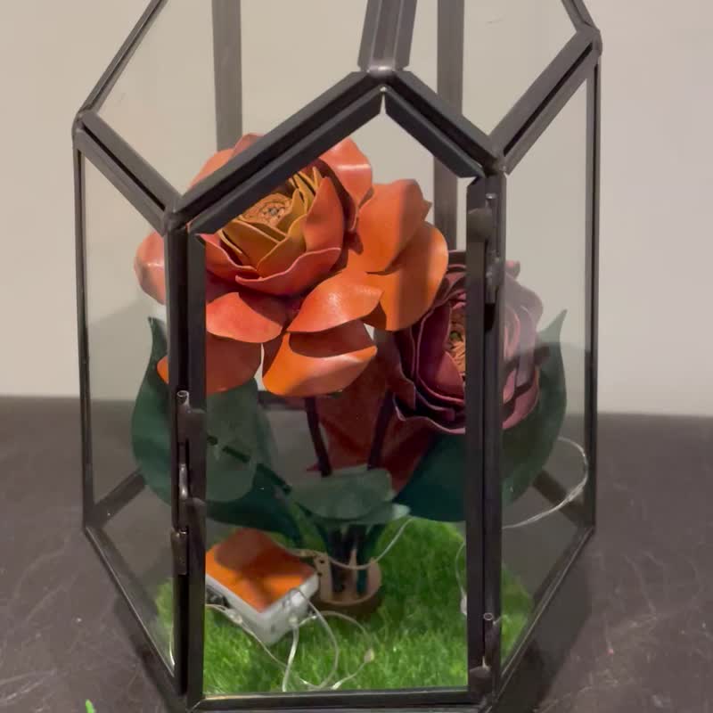 [Customized Gift] Leather Flower Glass House - ของวางตกแต่ง - หนังแท้ หลากหลายสี