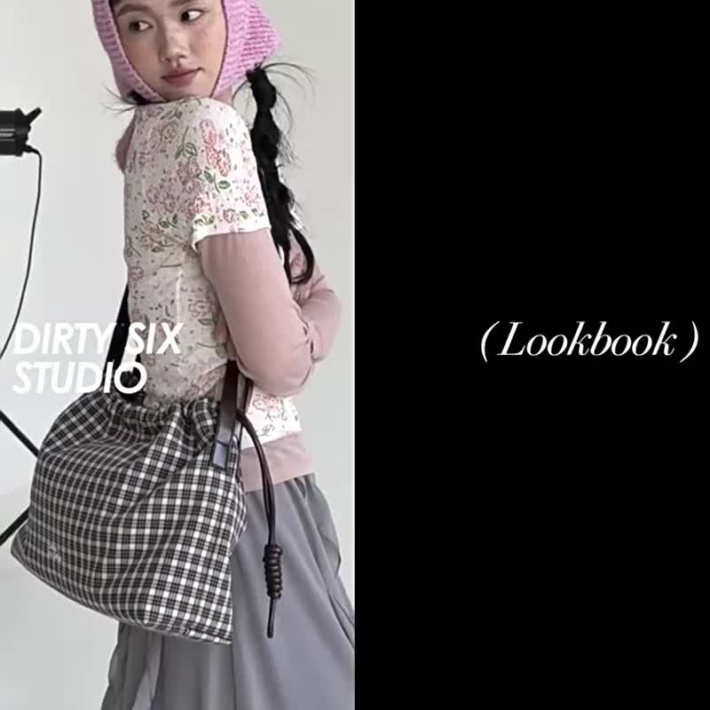 塔坦黑色 Little by little 雙肩帶斜背包 風衣格子版 抽繩方磚包 - 側背包/斜背包 - 棉．麻 黑色