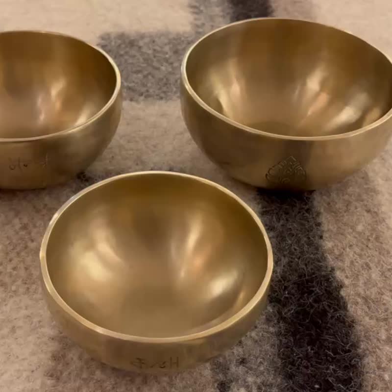 Exclusively designed by Mantra [High-grade small bowl set Dhwani] - Other - Precious Metals 