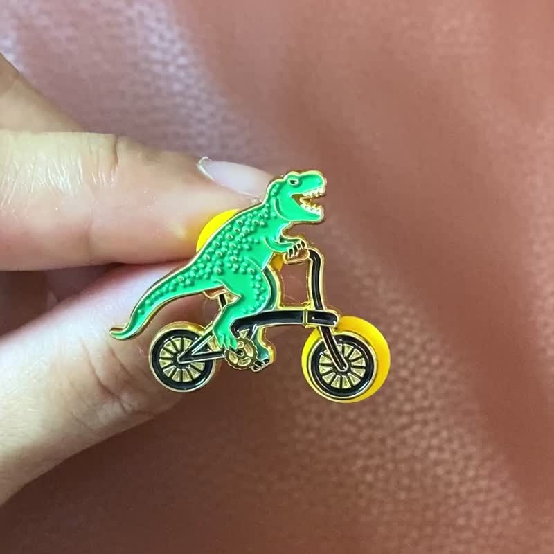 Cycle Rex Enamel Pin – Gift for Cyclists – Bicycle Pin – Foldie Pin - 徽章/別針 - 其他金屬 多色