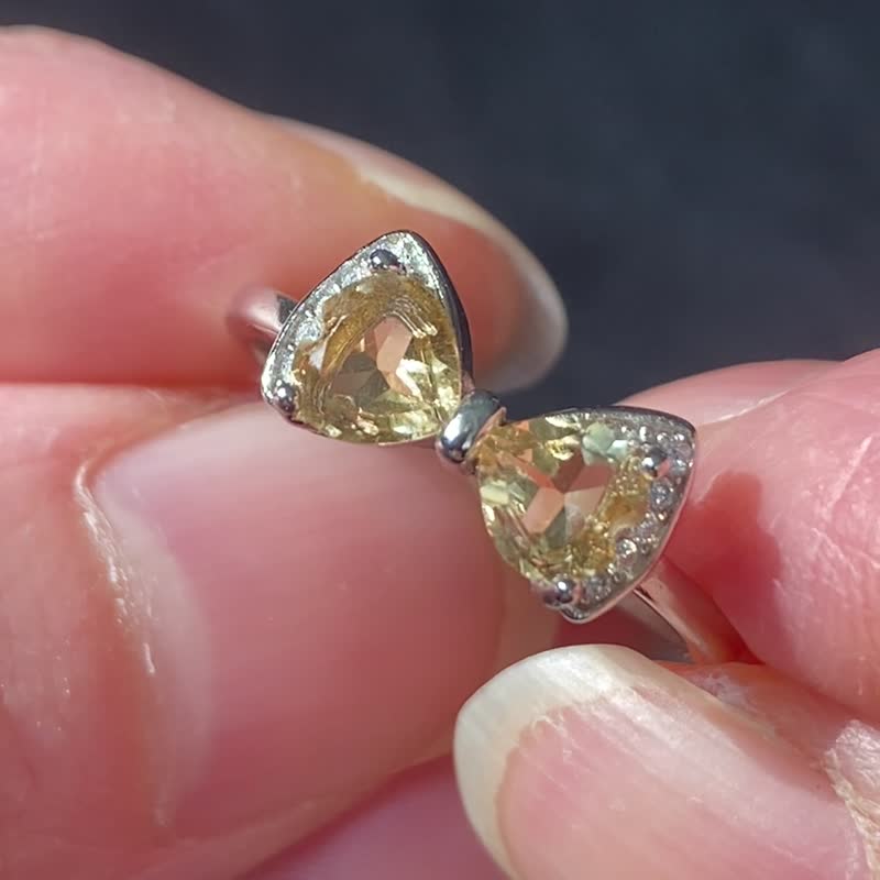 巴西黃水晶蝴蝶結造型戒指 - 戒指 - 水晶 黃色